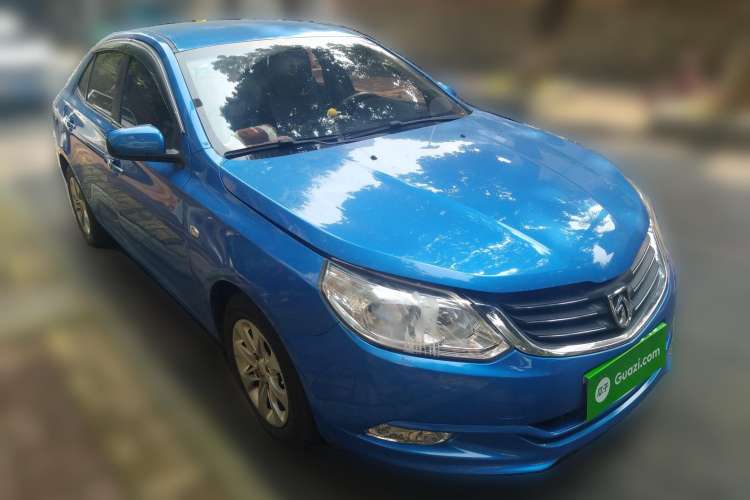 Used Baojun 630 2013 1.5L automatic comfort version Front Right 45 Deg
