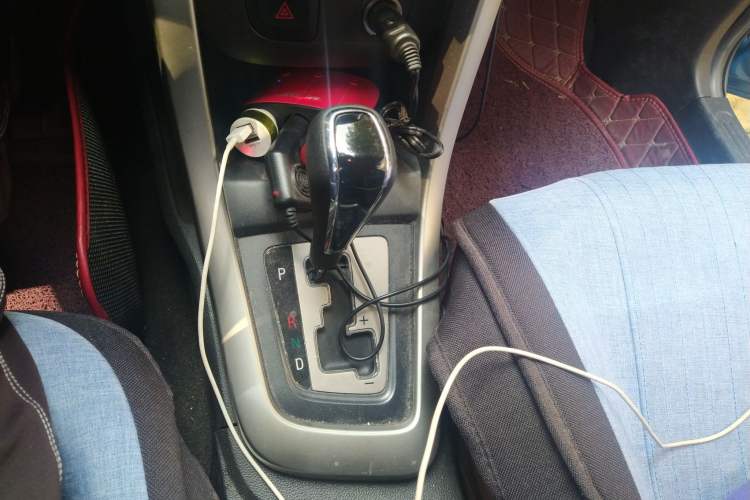 Used Baojun 630 2013 1.5L automatic comfort version Gear Lever