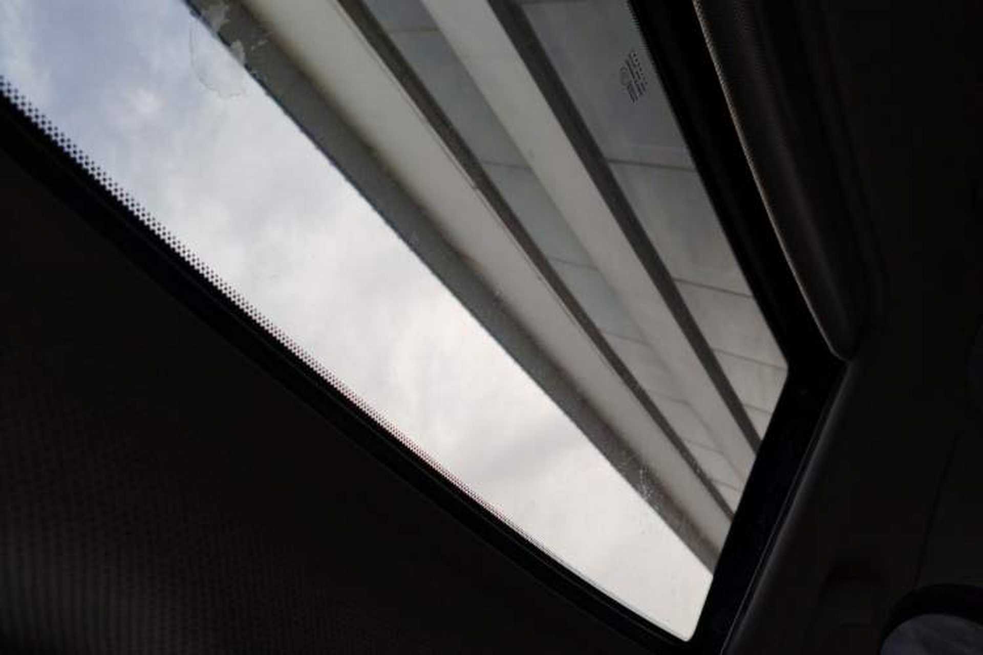 Used Baojun 630 2013 1.5L manual Elite version Headliner
