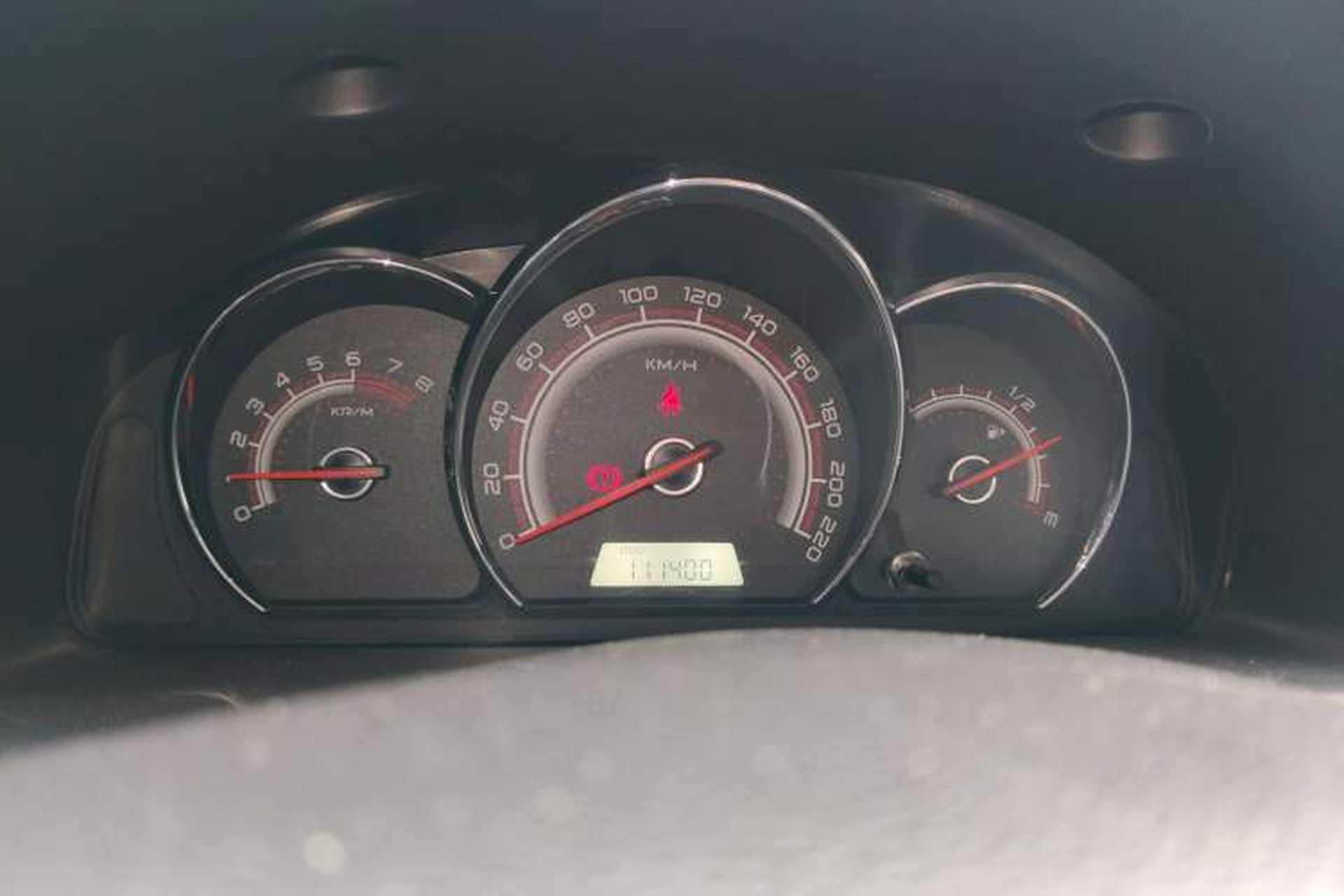 Used Baojun 630 2013 1.5L manual Elite version Instrument Cluster