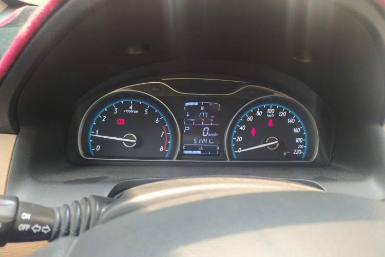 Used Baojun 630 2013 1.5L automatic comfort version Instrument Cluster
