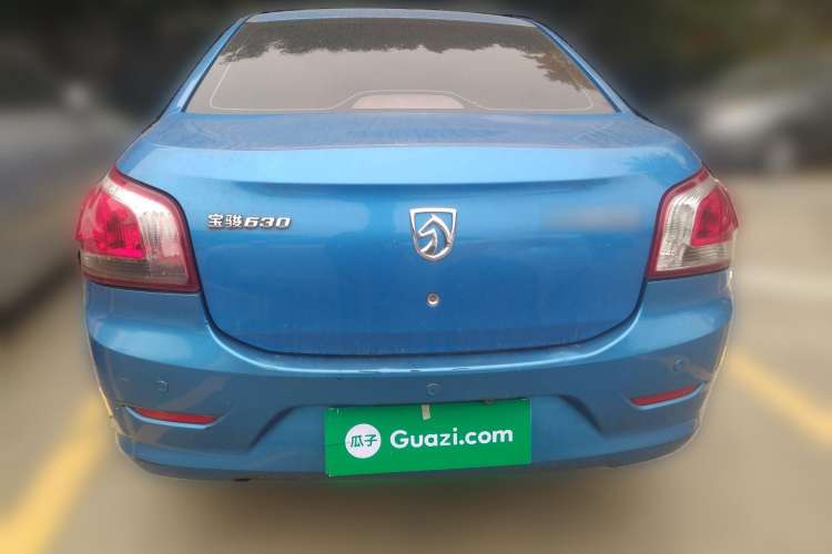 Used Baojun 630 2013 1.5L manual Comfort trim Rear