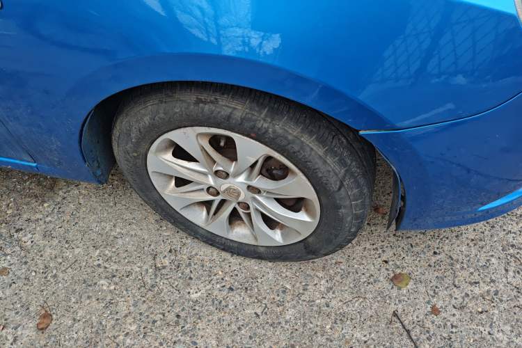 Used Baojun 630 2013 1.5L manual Comfort trim Right Front Wheel Hub