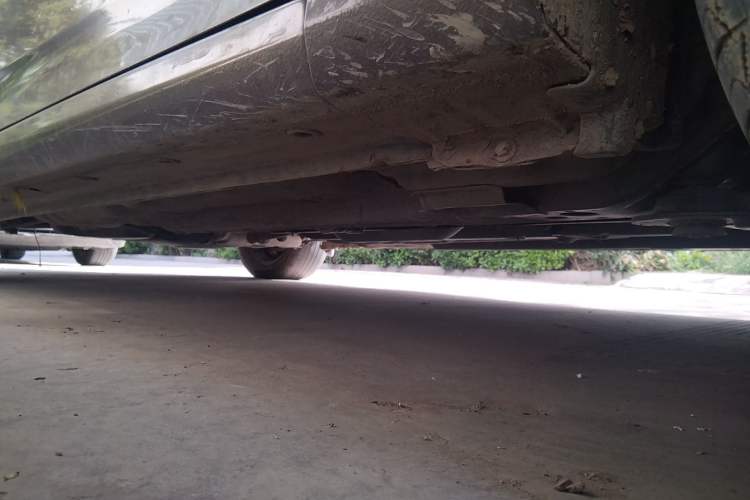 Used Baojun 630 2013 1.5L manual standard version Chassis Front Right