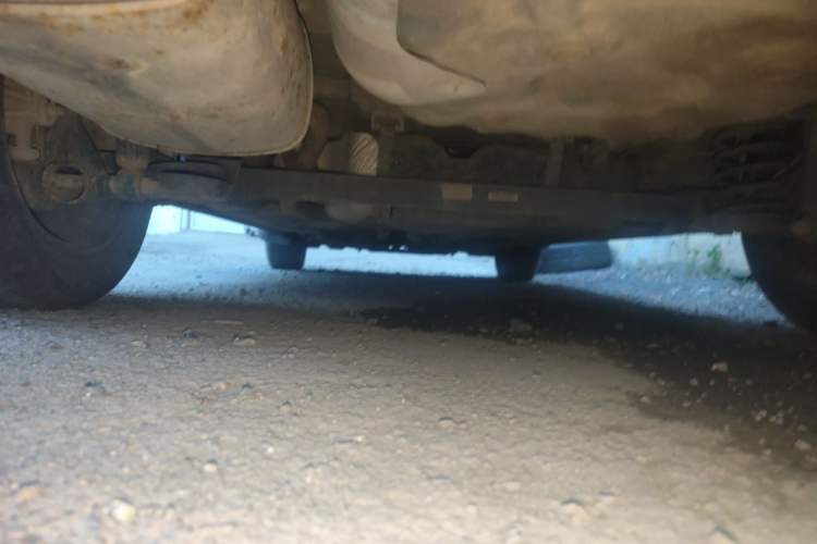Used Baojun 630 2013 1.5L manual standard version Chassis Rear