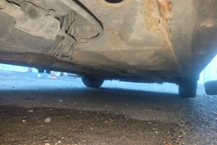 Used Baojun 630 2013 1.5L manual standard version Chassis Rear Right
