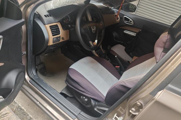 Used Baojun 630 2013 1.5L manual Comfort trim Driver Seat