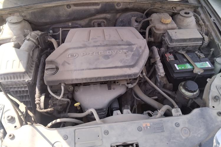 Used Baojun 630 2013 1.5L manual standard version Engine Bay