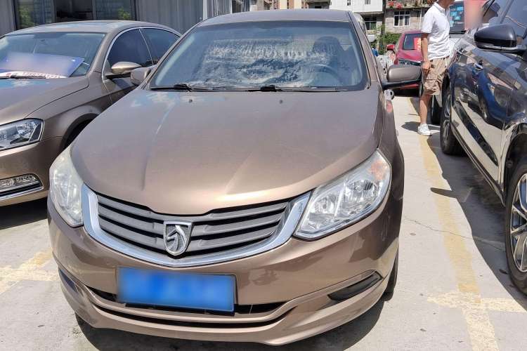 Used Baojun 630 2013 1.5L manual standard version Exterior 1