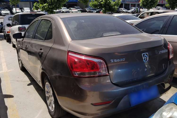 Used Baojun 630 2013 1.5L manual standard version Exterior 3
