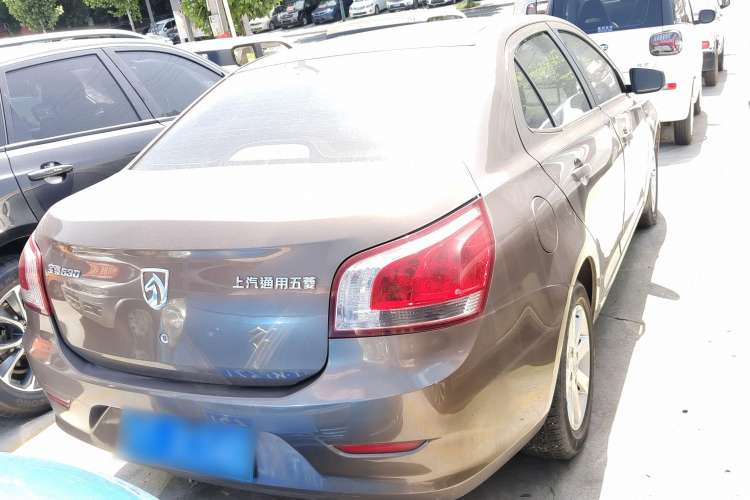 Used Baojun 630 2013 1.5L manual standard version Exterior 5