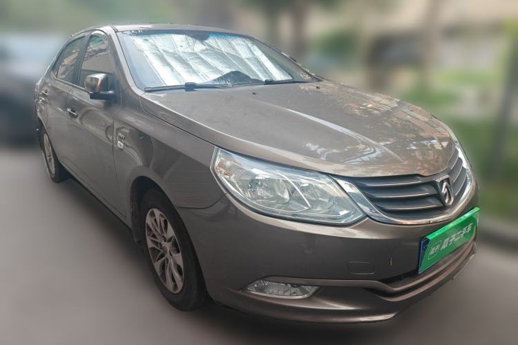 Used Baojun 630 2013 1.5L manual Comfort trim Front Right 45 Deg