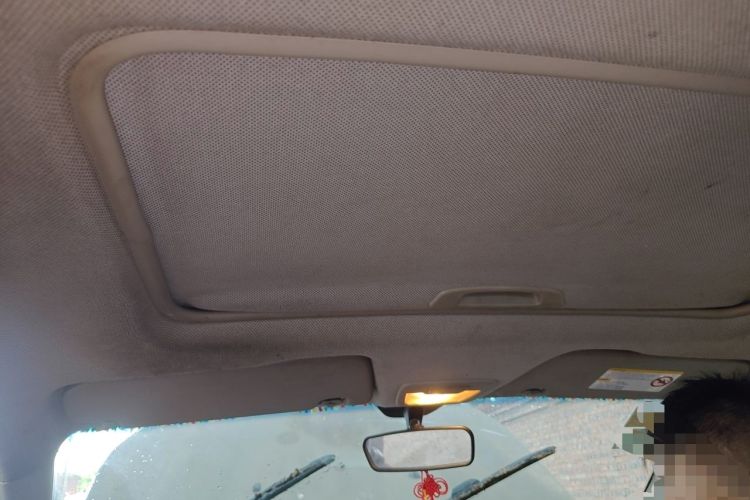 Used Baojun 630 2013 1.5L manual Elite version Headliner