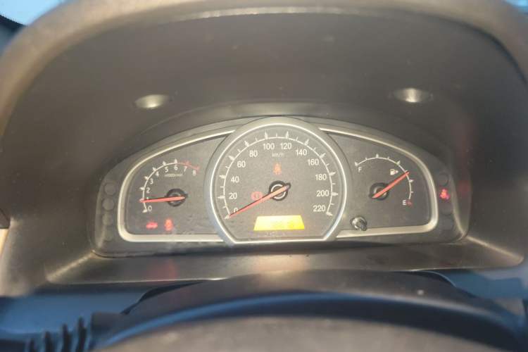 Used Baojun 630 2013 1.5L manual standard version Instrument Cluster