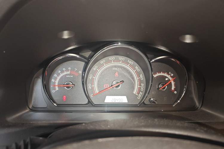 Used Baojun 630 2013 1.5L manual Comfort trim Instrument Cluster