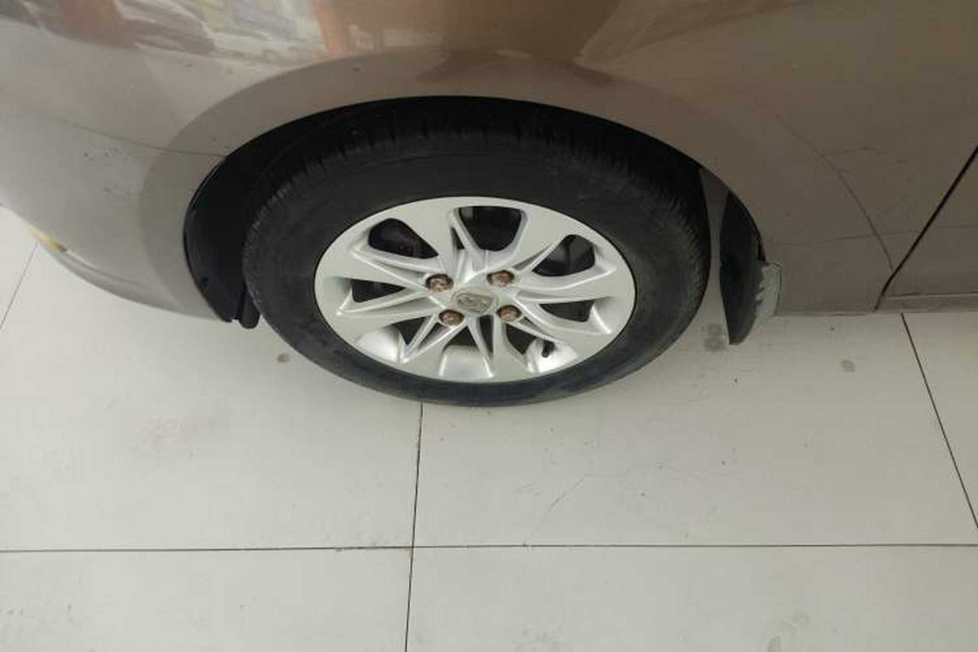 Used Baojun 630 2013 1.5L manual standard version Left Front Wheel Hub