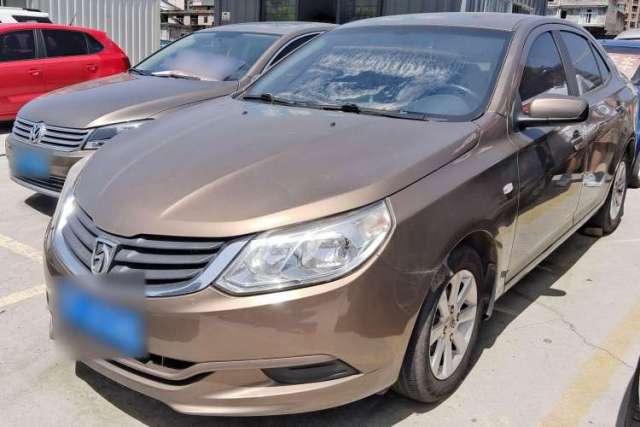 Used Baojun 630 2013 1.5L manual standard version