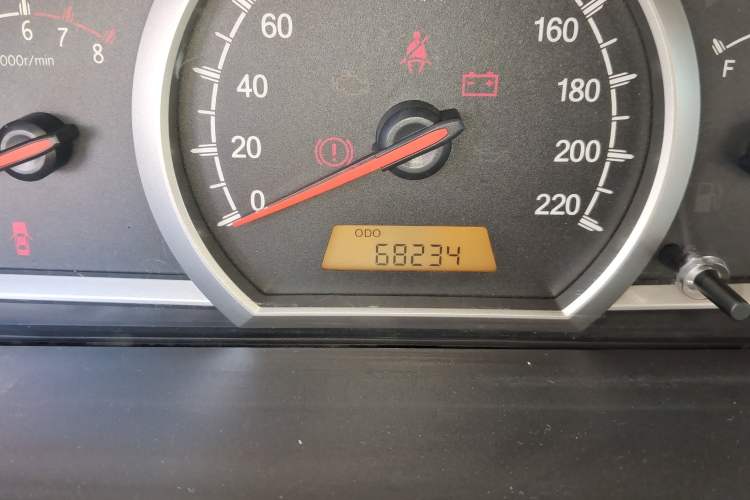 Used Baojun 630 2013 1.5L manual standard version Odometer Close Up