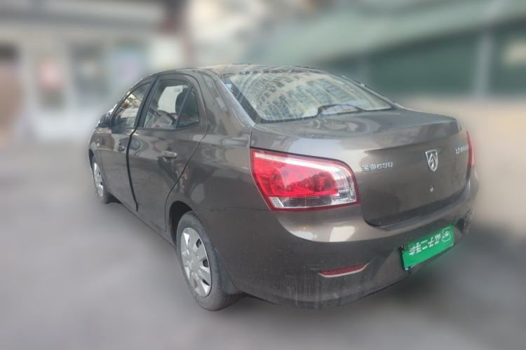 Used Baojun 630 2013 1.5L manual standard version Rear Left 45 Deg