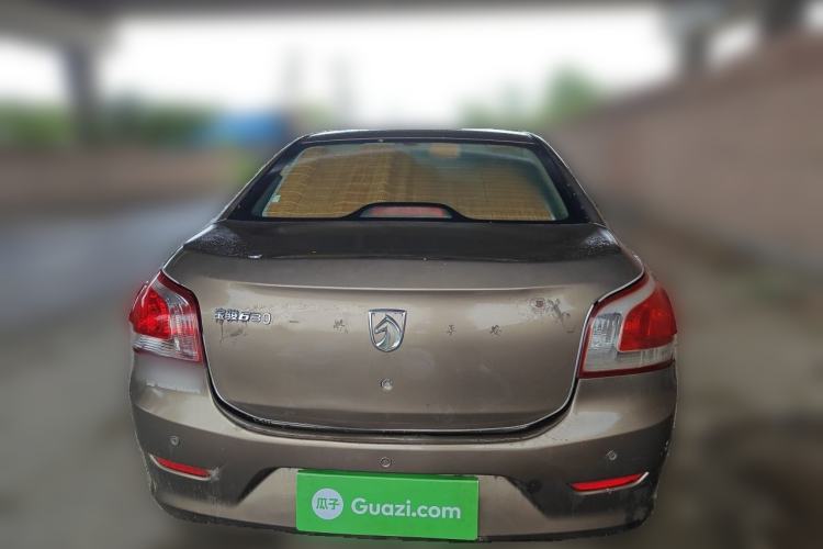 Used Baojun 630 2013 1.5L manual Elite version Rear