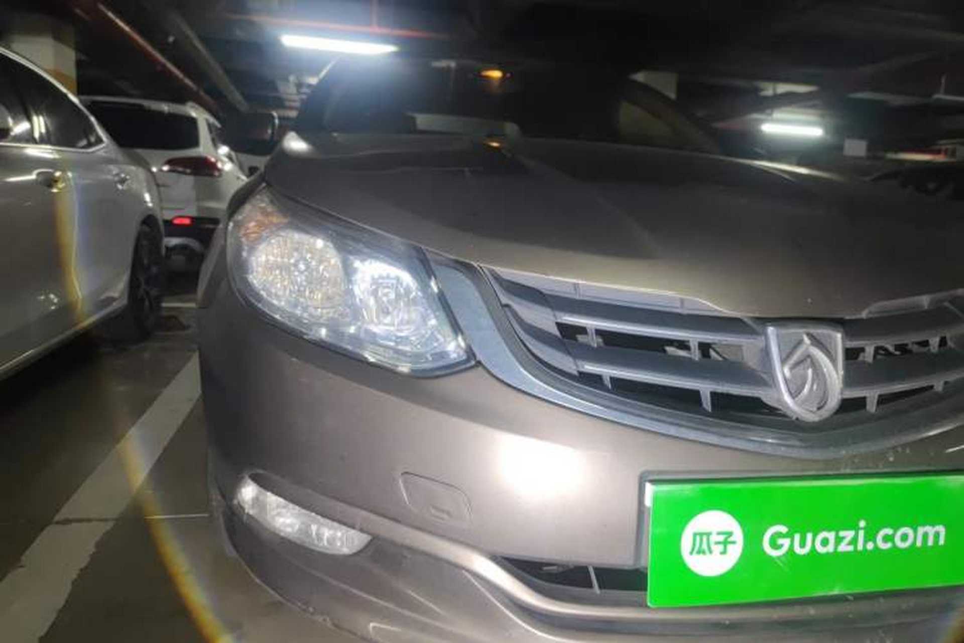Used Baojun 630 2013 1.8L manual Comfort trim level Right Front Headlight