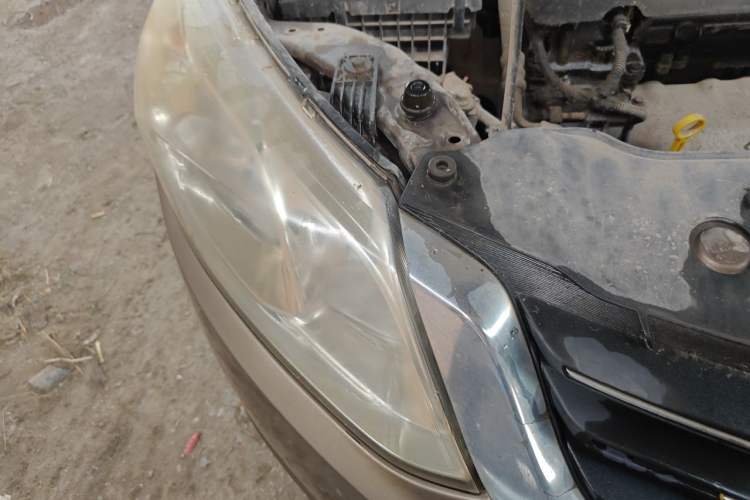 Used Baojun 630 2013 1.5L manual Elite version Right Front Headlight