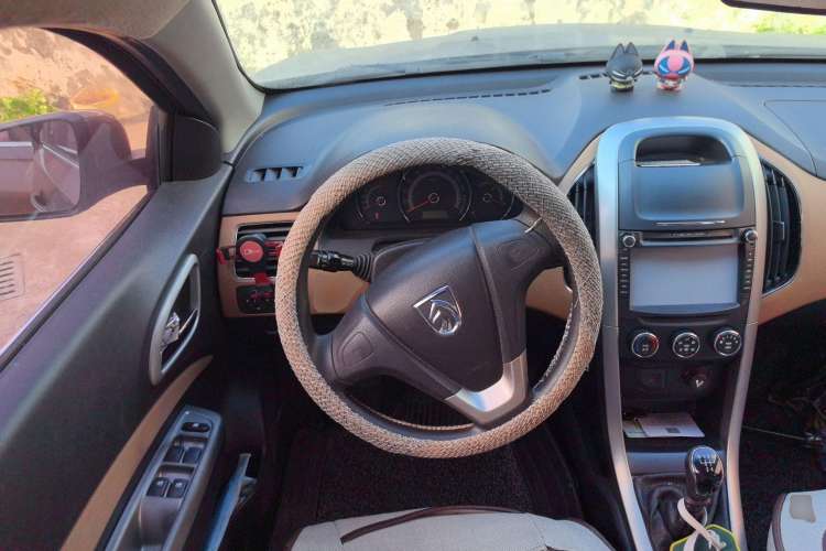 Used Baojun 630 2013 1.5L manual Comfort trim Steering Wheel