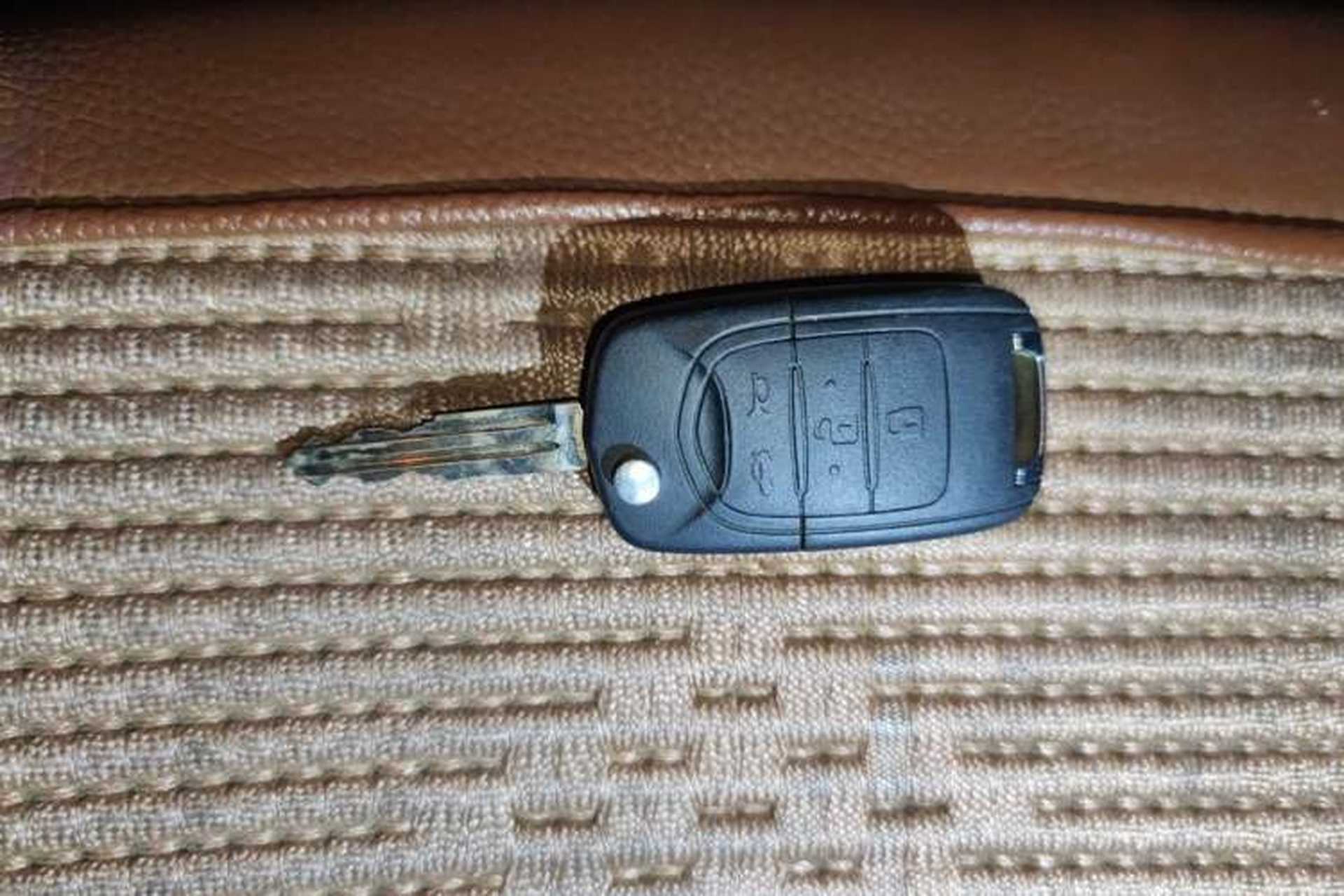 Used Baojun 630 2013 1.8L manual Comfort trim level Vehicle Key