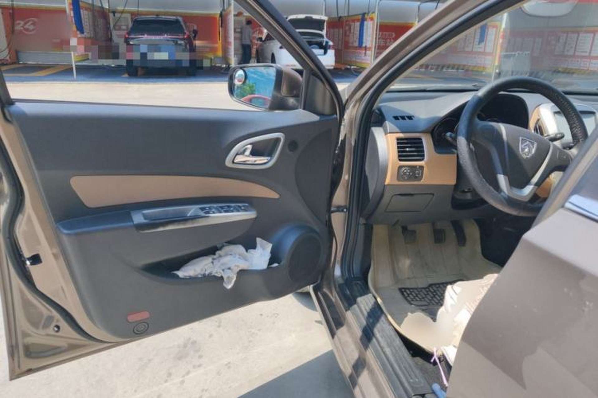 Used Baojun 630 2013 1.5L manual Entry-level trim Driver Seat