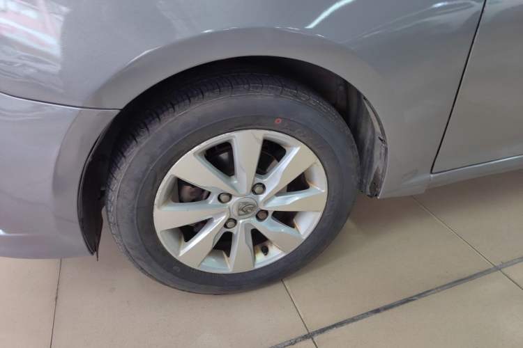 Used Baojun 630 2013 1.5L manual standard version Exterior 5