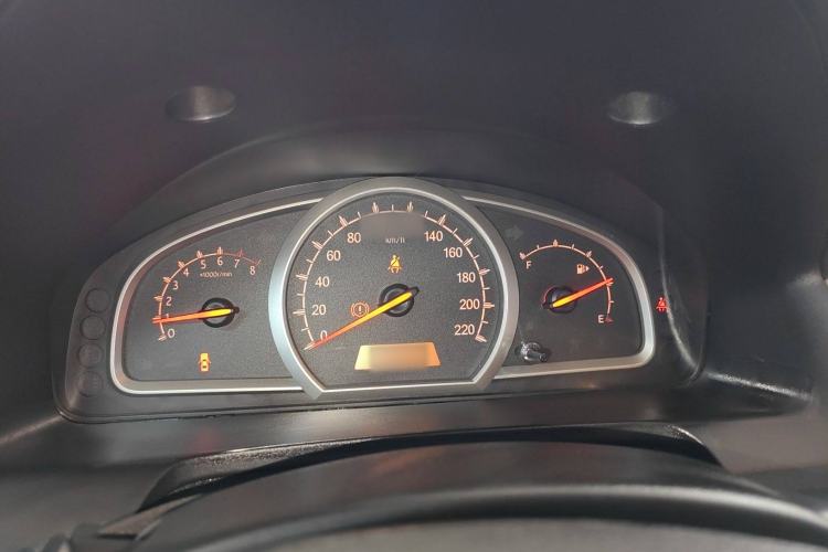 Used Baojun 630 2013 1.5L manual standard version Instrument Cluster