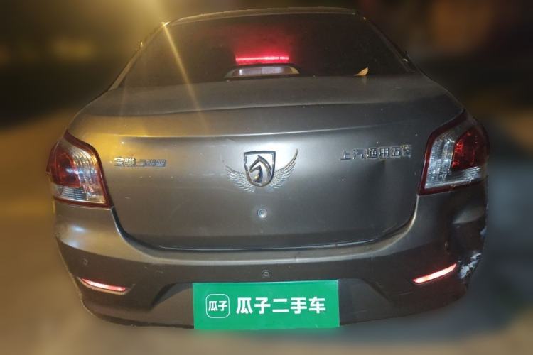 Used Baojun 630 2013 1.5L manual standard version Rear