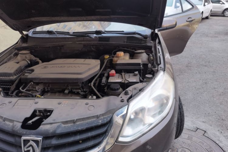 Used Baojun 630 2013 1.5L manual standard version Engine Bay Left