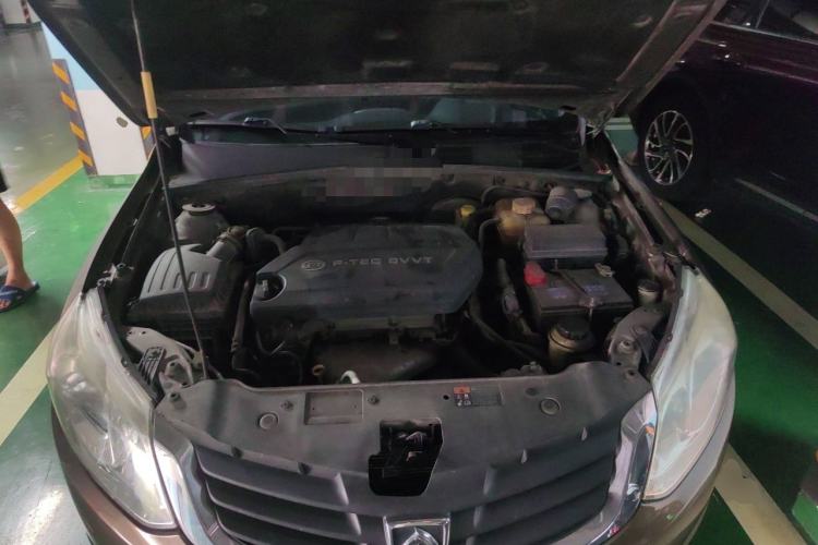 Used Baojun 630 2013 1.5L manual standard version Engine Bay