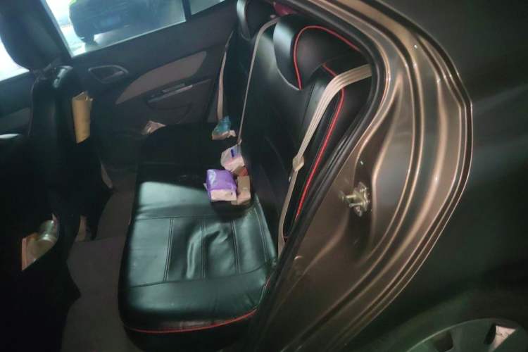 Used Baojun 630 2013 1.5L manual standard version Left Rear Seat