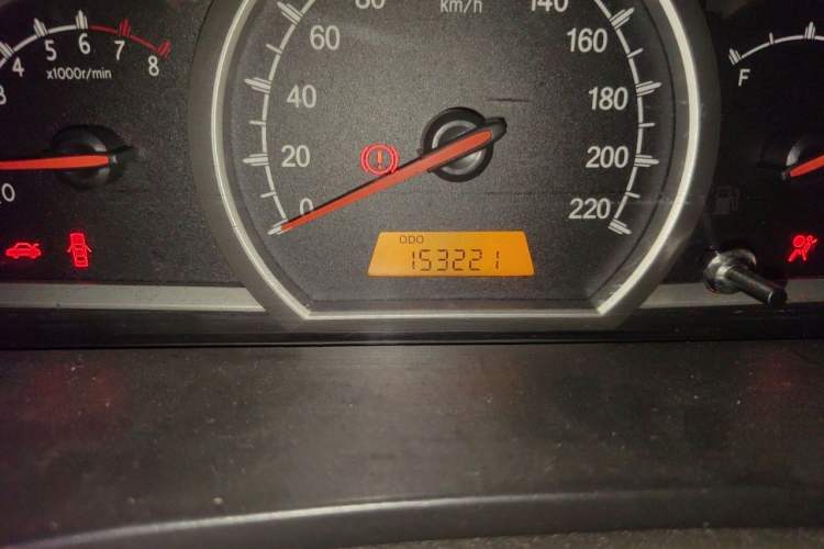 Used Baojun 630 2013 1.5L manual standard version Odometer Close Up