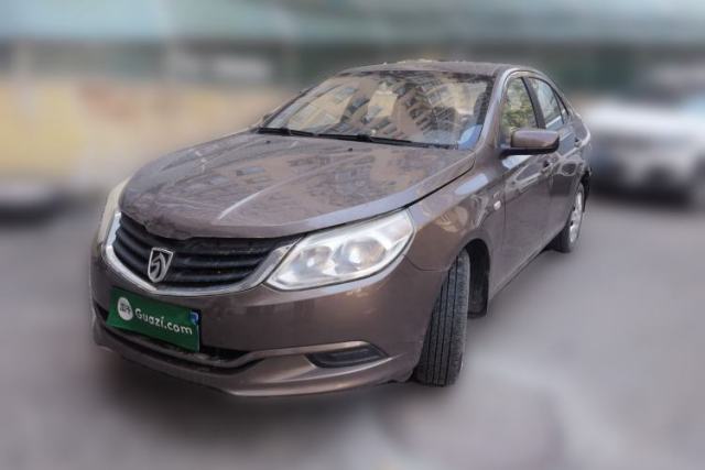 Used Baojun 630 2013 1.5L manual standard version