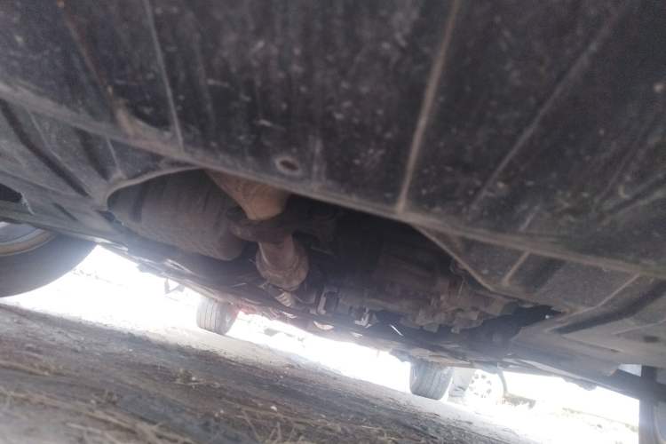 Used Baojun 630 2013 1.5L automatic comfort version Chassis Front
