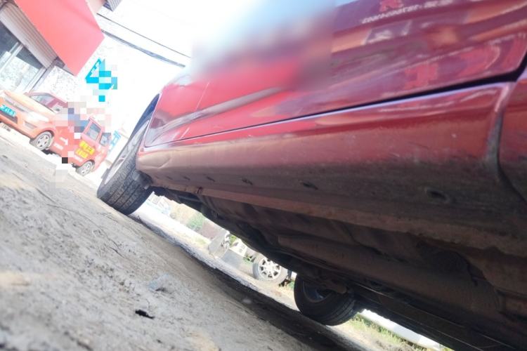 Used Baojun 630 2013 1.5L automatic comfort version Chassis Front Right