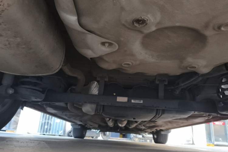 Used Baojun 630 2013 1.5L manual Comfort trim Chassis Rear