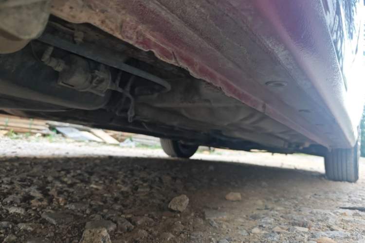 Used Baojun 630 2013 1.5L manual standard version Chassis Rear Right