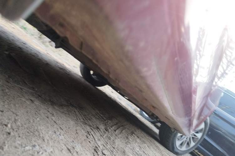 Used Baojun 630 2013 1.5L automatic comfort version Chassis Rear Right