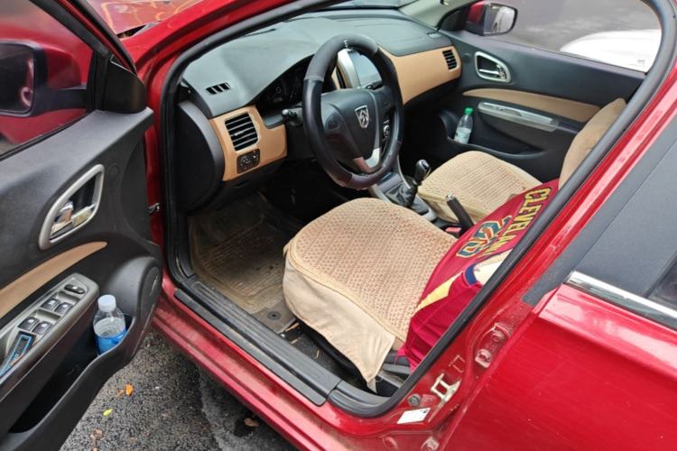 Used Baojun 630 2013 1.5L manual Comfort trim Driver Seat