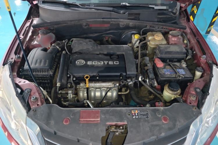 Used Baojun 630 2013 1.8L manual Elite version Engine Bay