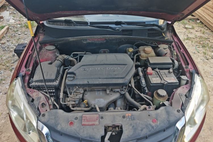 Used Baojun 630 2013 1.5L manual standard version Engine Bay