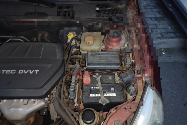 Used Baojun 630 2013 1.5L manual standard version Engine Bay Left
