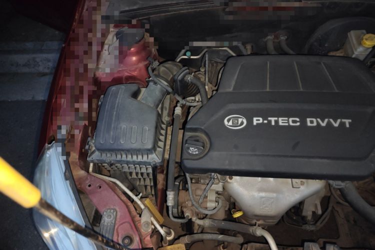 Used Baojun 630 2013 1.5L manual standard version Engine Bay Right
