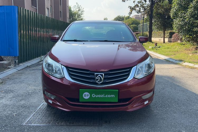 Used Baojun 630 2013 1.5L automatic Elite version Exterior 1