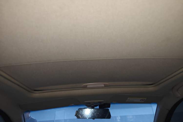 Used Baojun 630 2013 1.8L manual Elite version Headliner