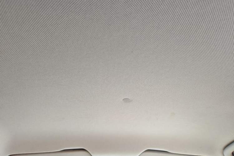Used Baojun 630 2013 1.5L manual Comfort trim Headliner